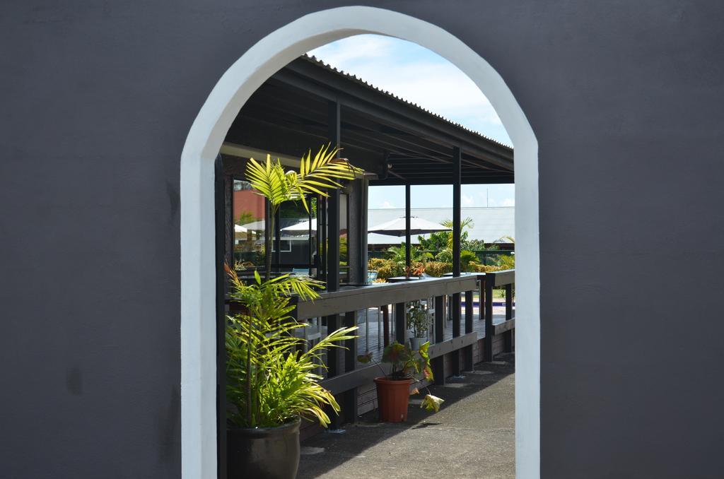 Travellers Point Hotel Apia Bagian luar foto