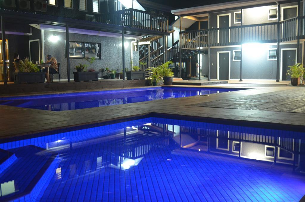 Travellers Point Hotel Apia Bagian luar foto