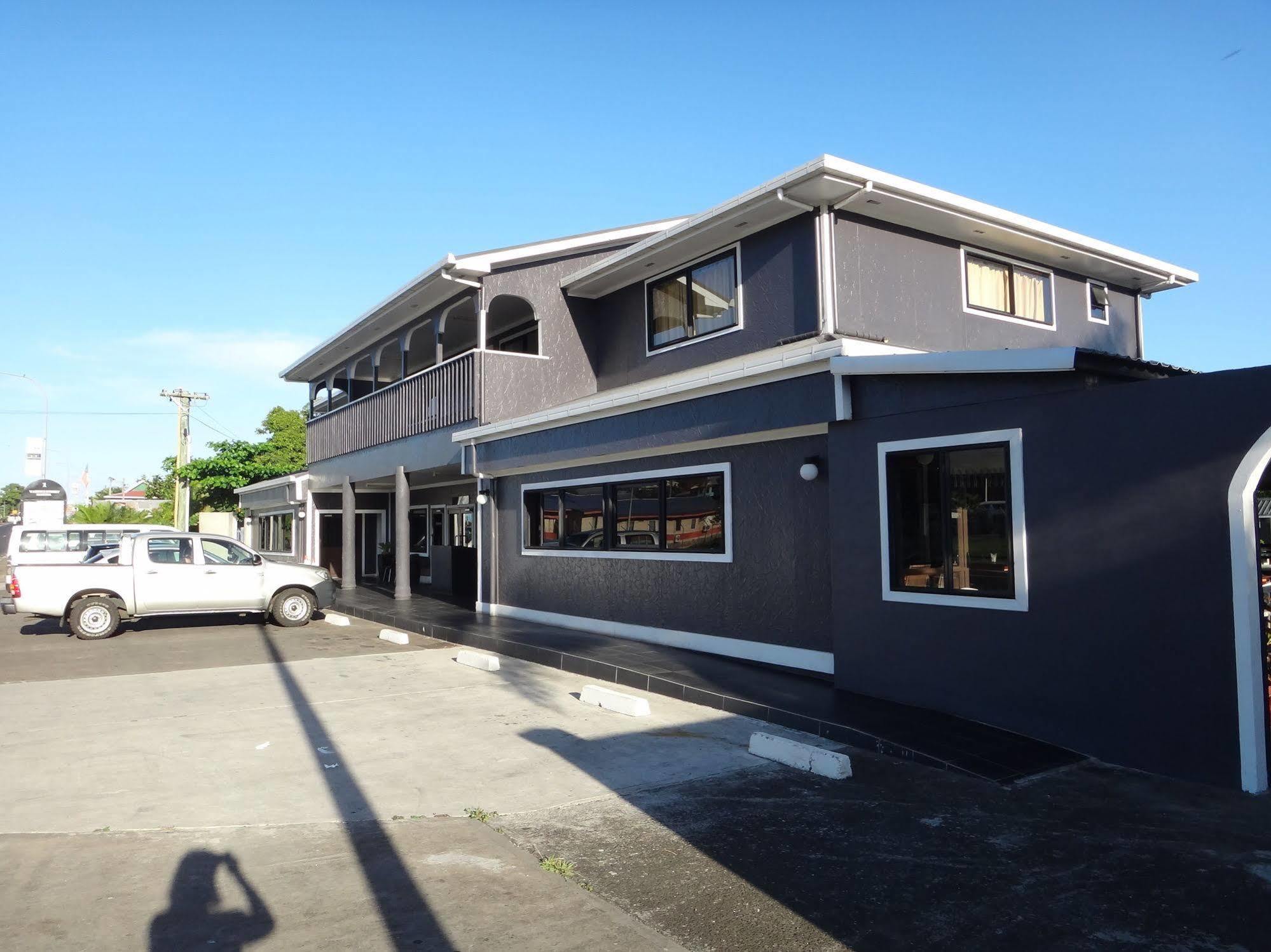 Travellers Point Hotel Apia Bagian luar foto