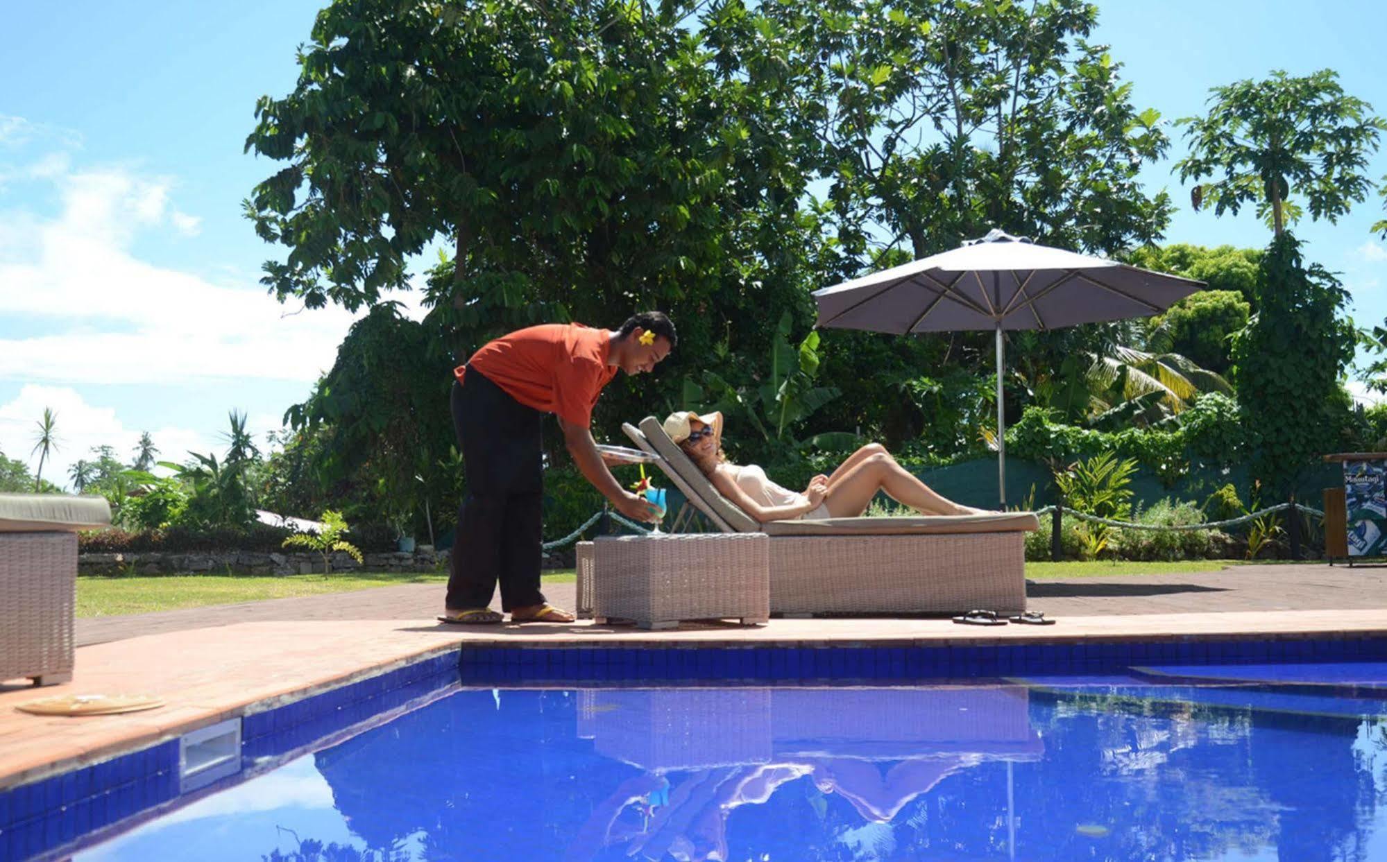 Travellers Point Hotel Apia Bagian luar foto