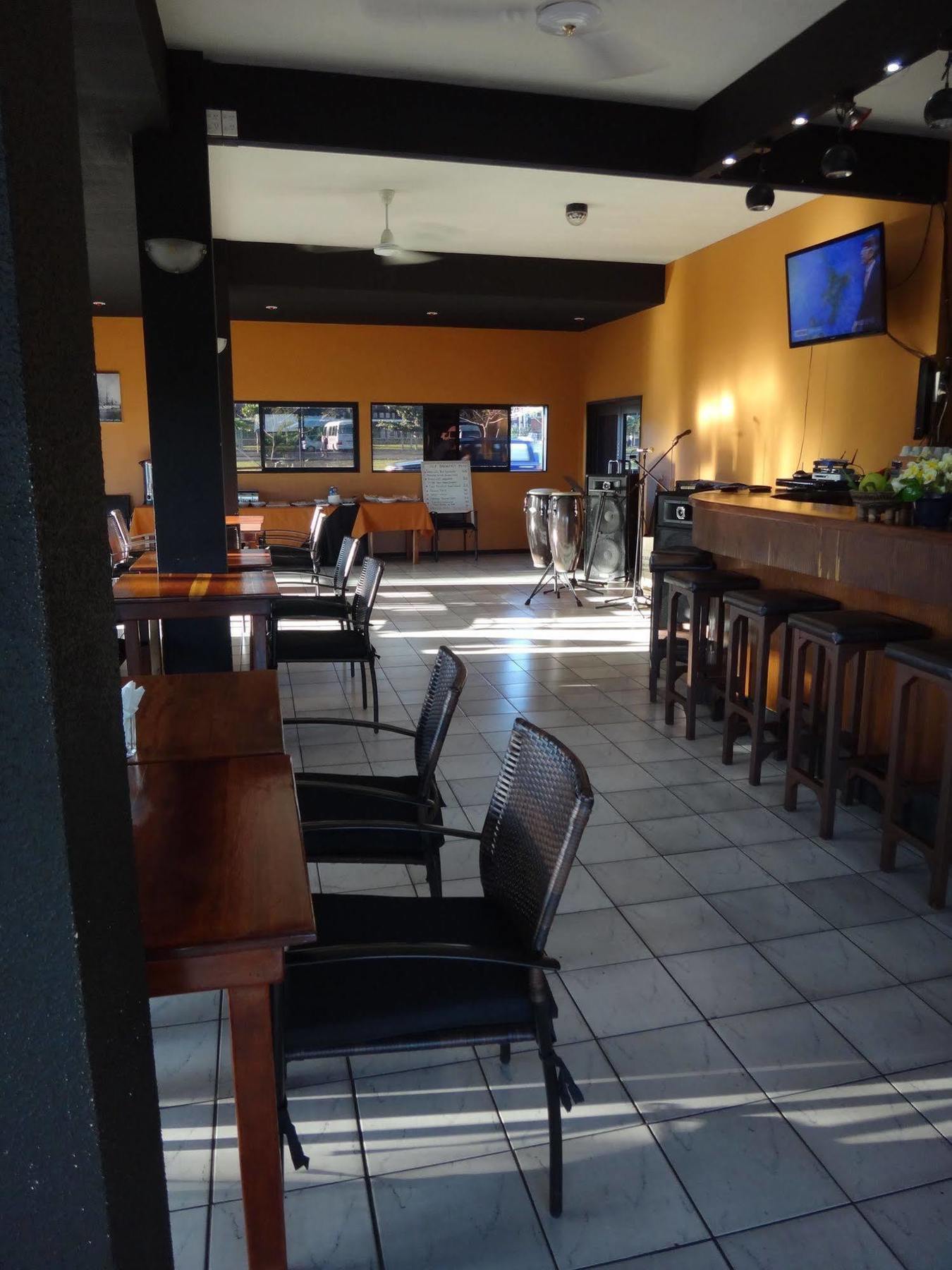 Travellers Point Hotel Apia Bagian luar foto
